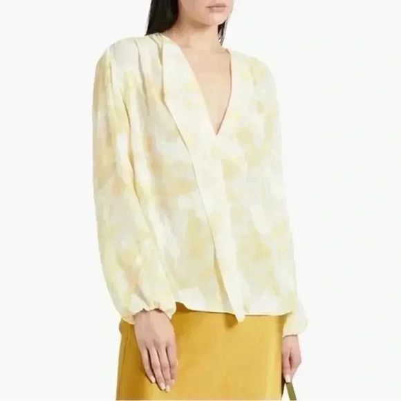 NWT Vince Pastel Floral Blouse Butter Yellow size XS - Picture 12 of 13